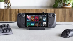 Connect Steam Deck to TV using docking station with gaming library
